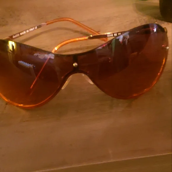 Vintage Authentic Gucci rimless aviator sunglasses Gucci GG 1676S 010NM – Vintage Frames Company main image 3